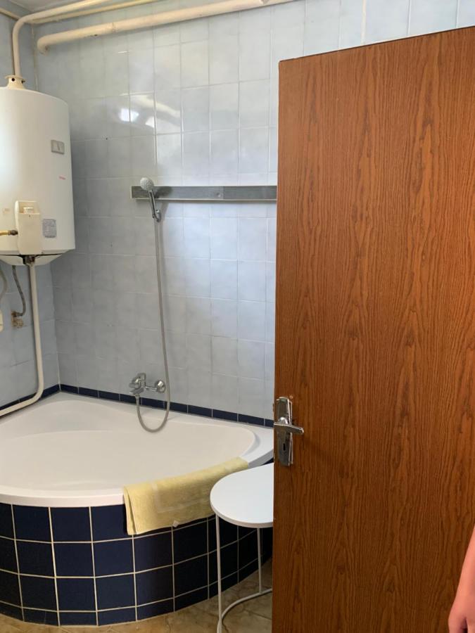 Whitehouse Alsoors Aparthotel Eksteriør bilde